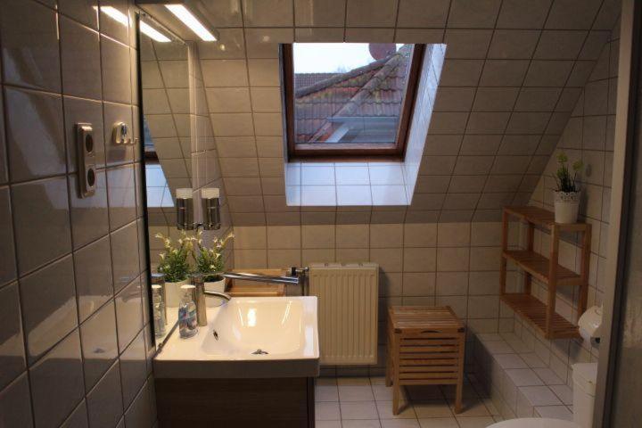 Ferienwohnung-Nils-Holgerson-Mit-Balkon-Zwischen-Strand-Wald-Wiese-Im-Suedosten-Der-Insel-Ruegen Gustow  エクステリア 写真