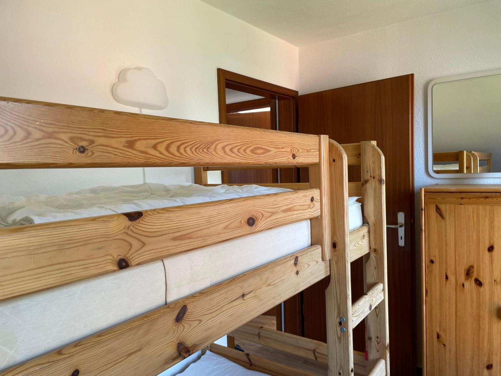 Ferienwohnung-Nils-Holgerson-Mit-Balkon-Zwischen-Strand-Wald-Wiese-Im-Suedosten-Der-Insel-Ruegen Gustow  エクステリア 写真