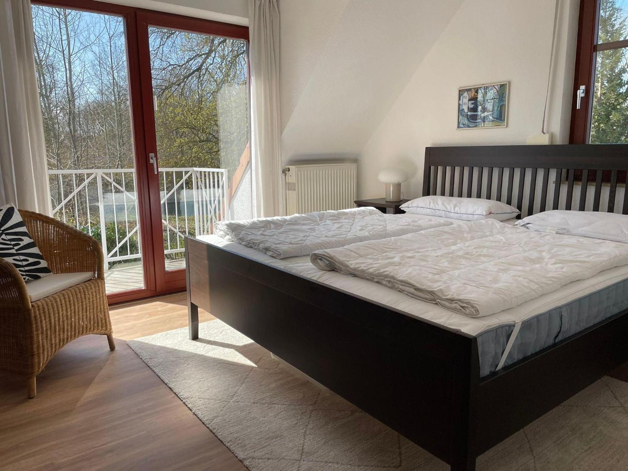 Ferienwohnung-Nils-Holgerson-Mit-Balkon-Zwischen-Strand-Wald-Wiese-Im-Suedosten-Der-Insel-Ruegen Gustow  エクステリア 写真