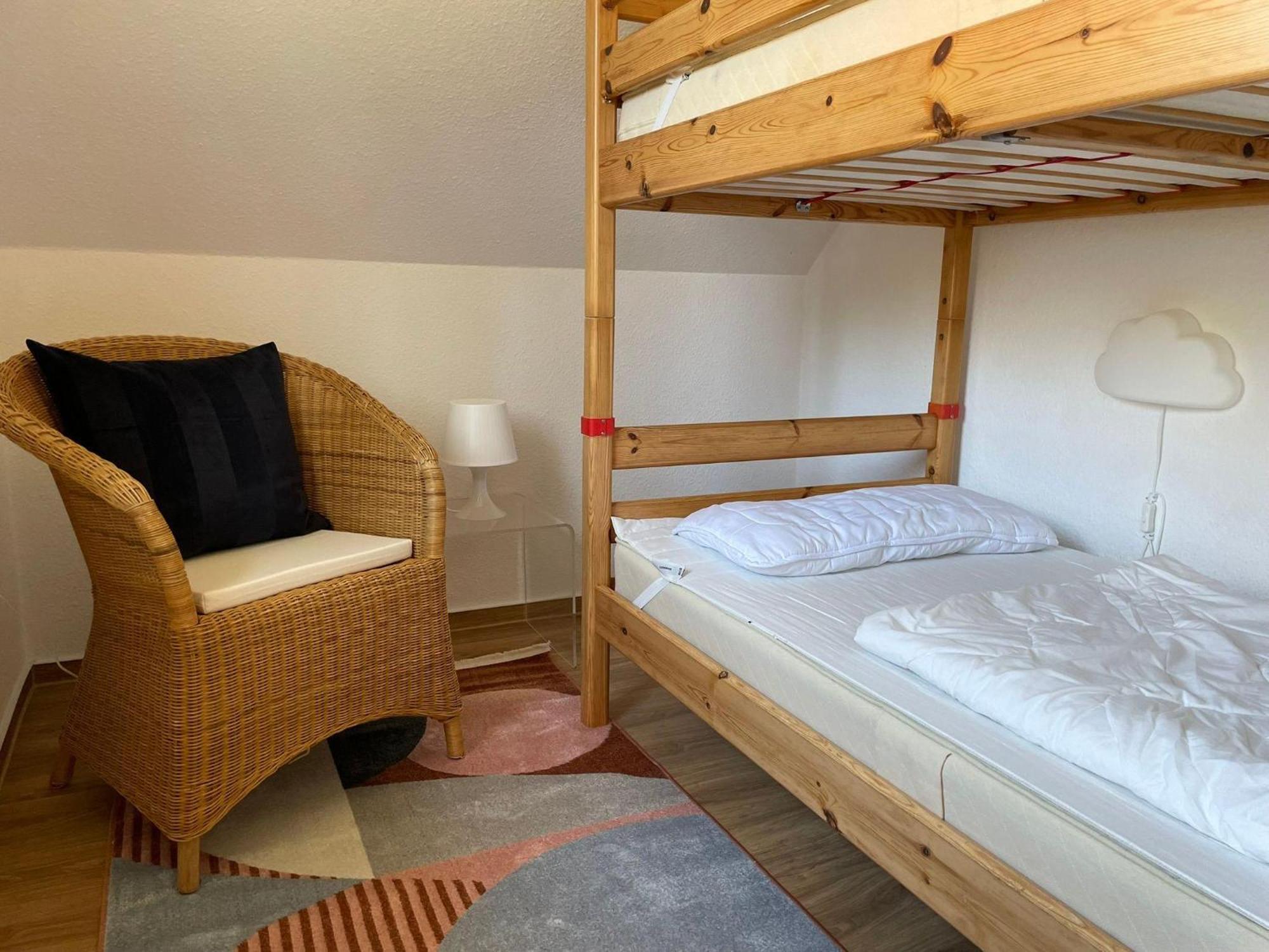 Ferienwohnung-Nils-Holgerson-Mit-Balkon-Zwischen-Strand-Wald-Wiese-Im-Suedosten-Der-Insel-Ruegen Gustow  エクステリア 写真
